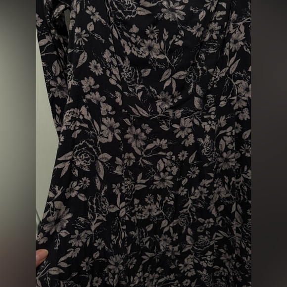 Midi Floral Long Sleeve Dress with Slit and Square Neckline • Small - Picture 7 of 11